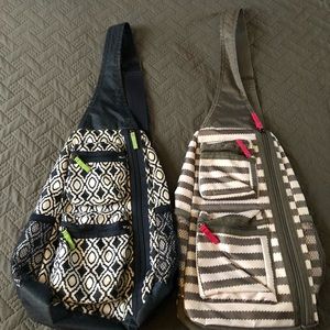Thirty-One Crossbody Bag Lot (2)